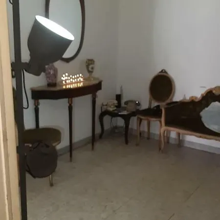 Al Centro Di * Rom